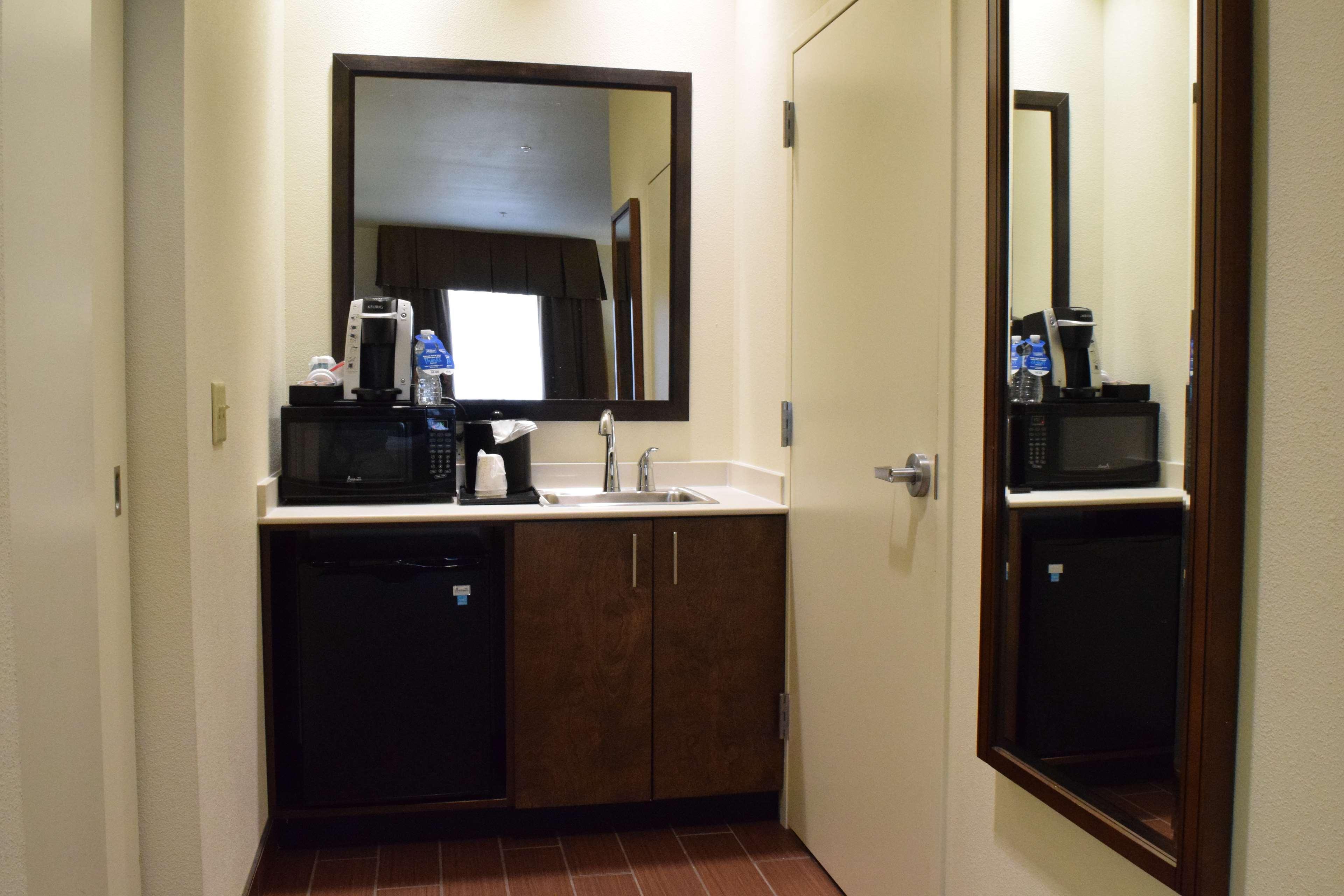 Hilton Garden Inn Rochester Downtown Exterior foto