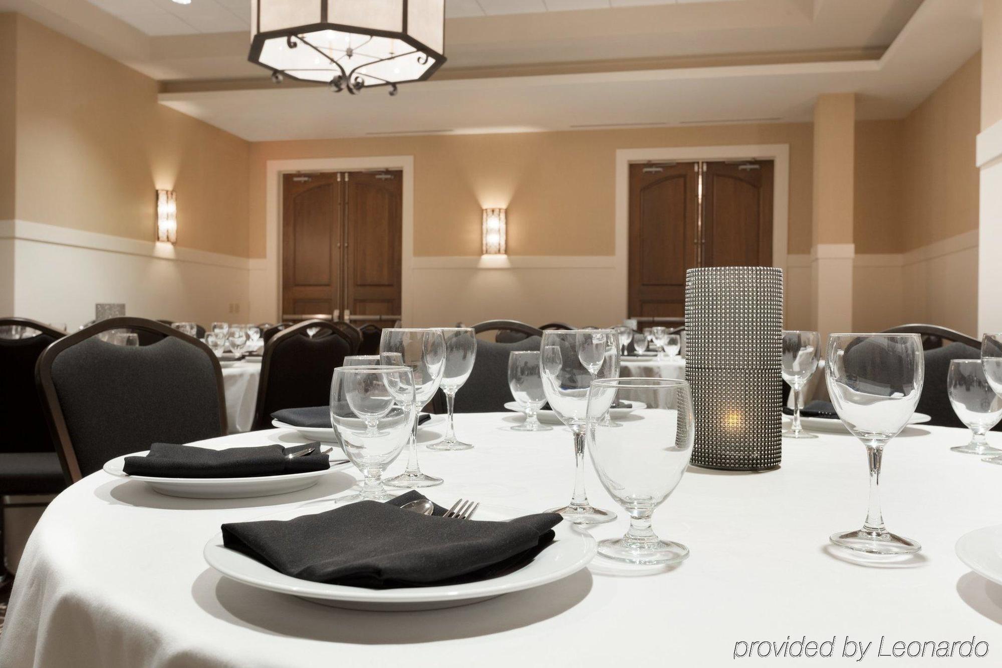 Hilton Garden Inn Rochester Downtown Exterior foto